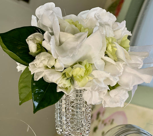 CORSAGE