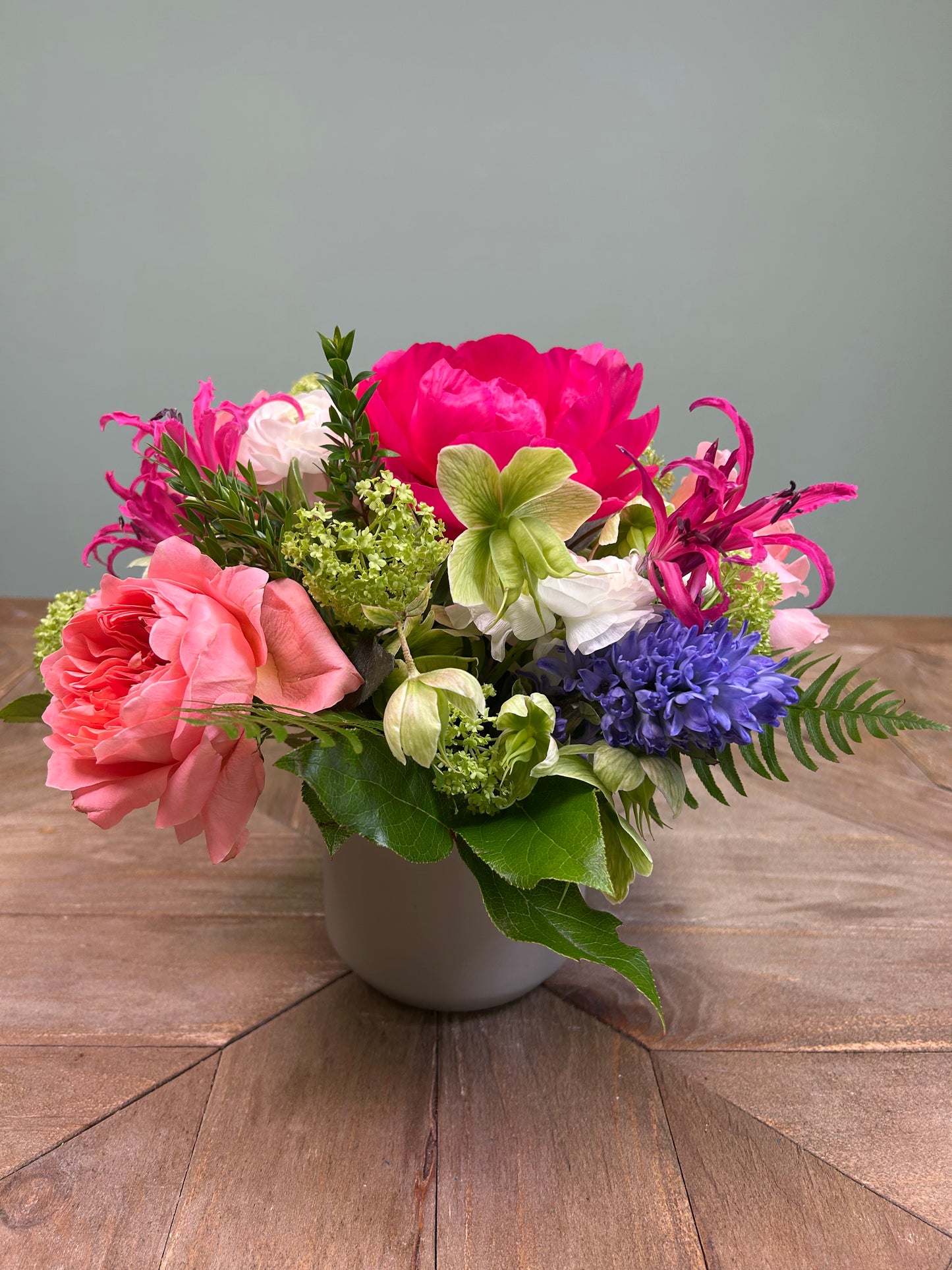 Small Vase Arrangement