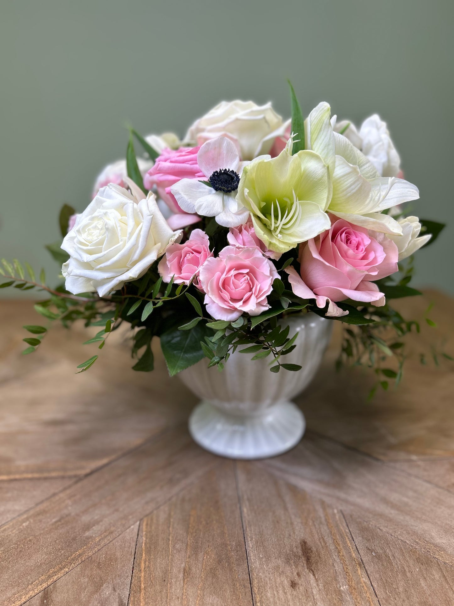 Small Vase Arrangement