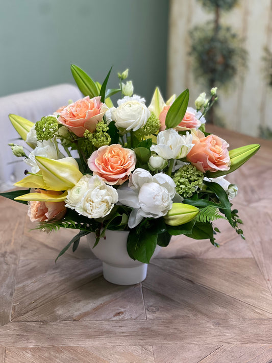 MEDIUM VASE ARRANGEMENT